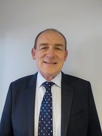 Mr R Mitchell